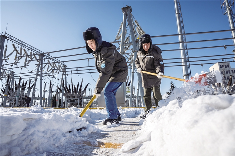 清扫积雪  包管巡视路径流通