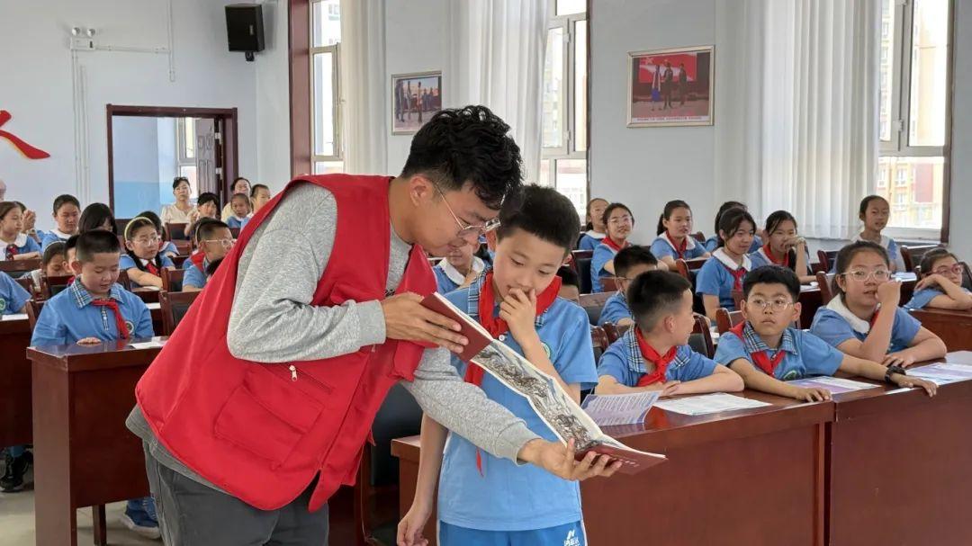 定格民族团结名时势的每一帧